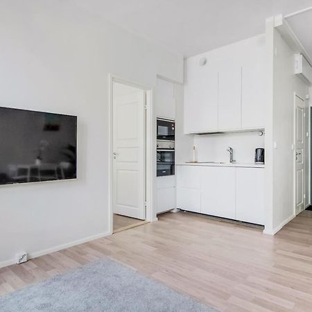 Wehost Bright And Central 1Br For Four Travellers Helsinki Exterior photo